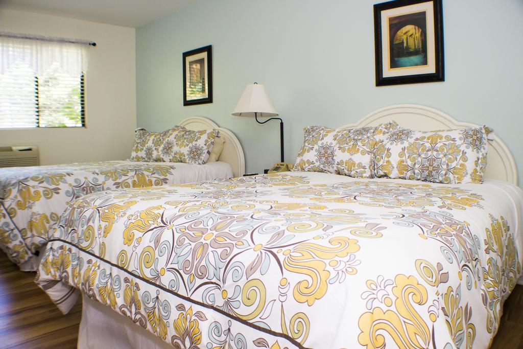 Marina Cay Hotel Бигфорк Стая снимка