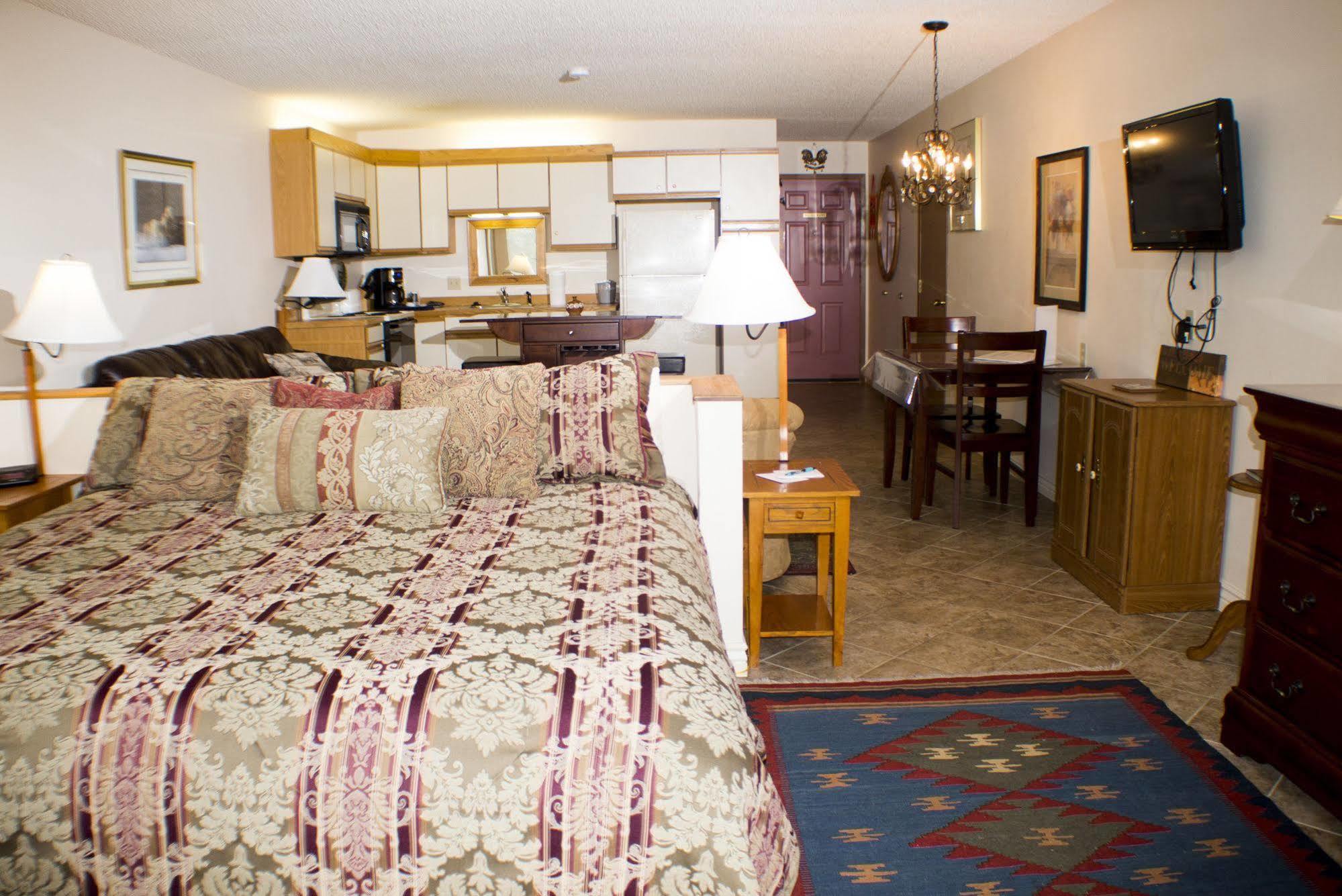 Marina Cay Hotel Бигфорк Екстериор снимка